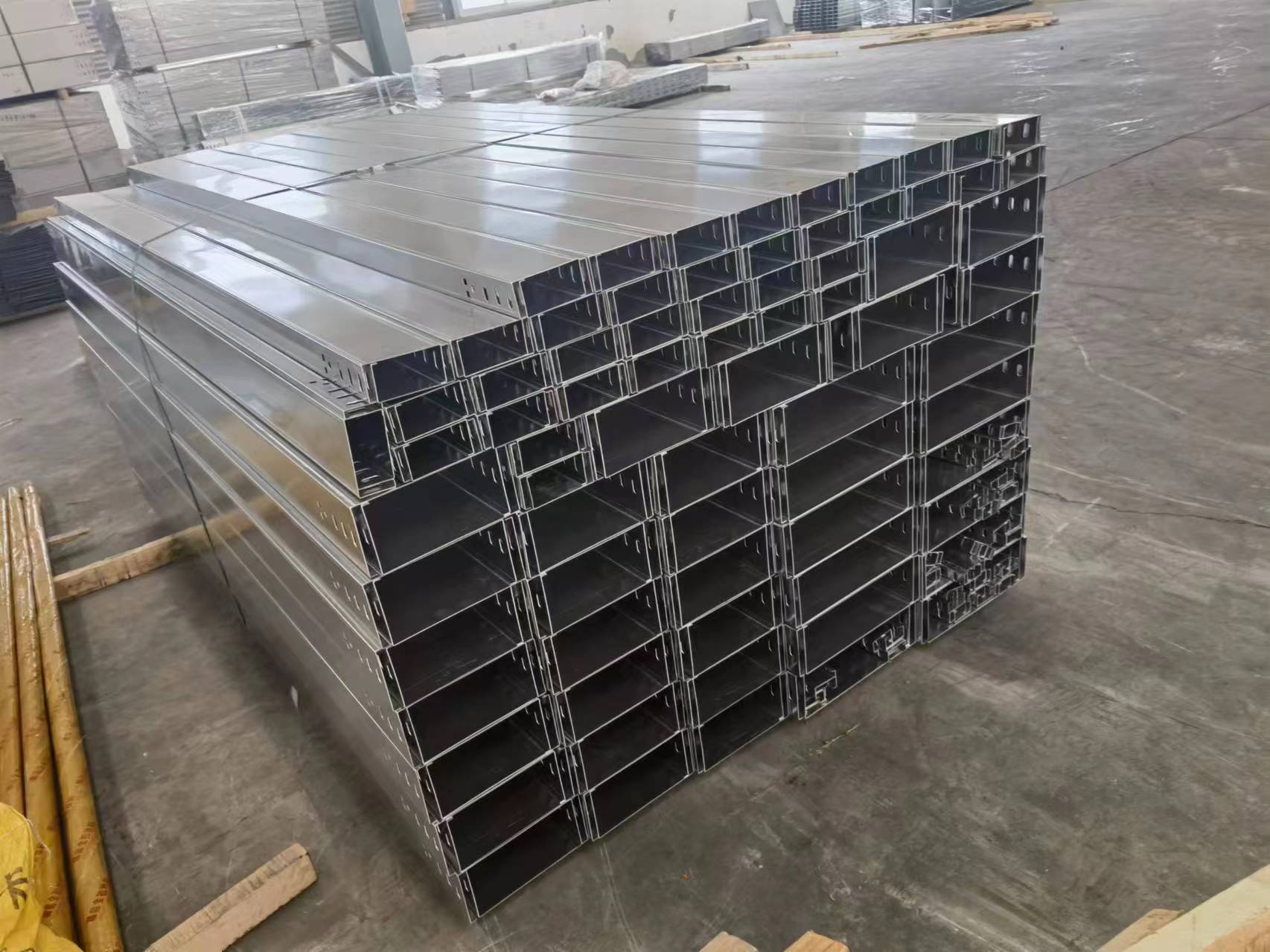 <b>鋁合金橋架</b>